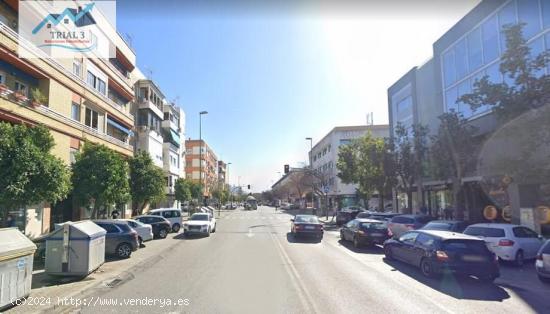  Venta Garaje en Avenida Hytasa - Sevilla - SEVILLA 