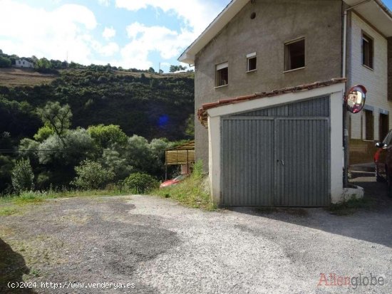 Casa en venta en Oviedo (Asturias)