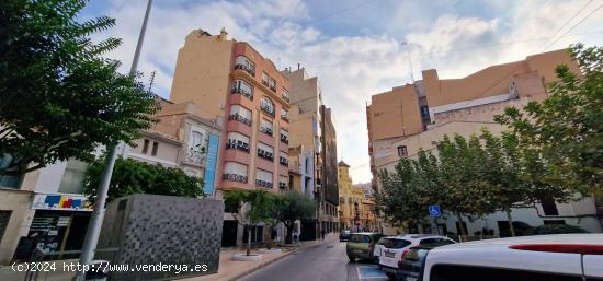  Casa en el centro de Castellón para entrar a vivir - CASTELLON 