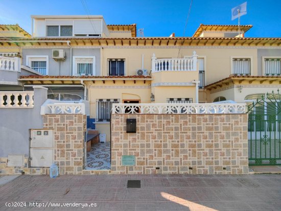  Casa en venta en Torrevieja (Alicante) 