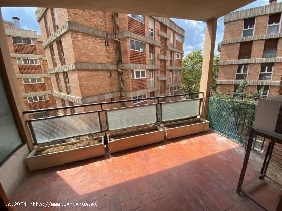  Oportunidad piso en poble sec de igualada muy luminoso, terraza, ascensor, 3 dormitorios - BARCELONA 