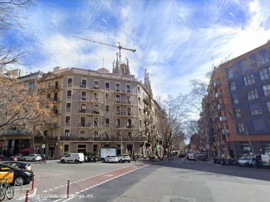  Plaza de parking en venta o alquiler cerca de la zona Sagrada Familia - BARCELONA 