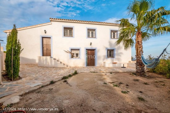  Casa en venta en La Nucia (Alicante) 