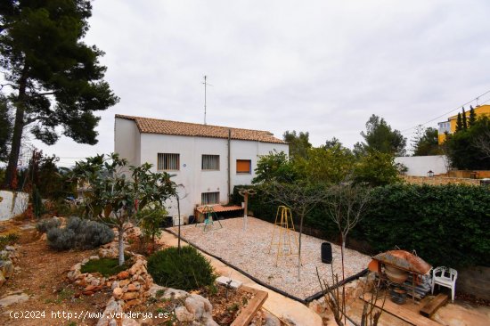  Villa en venta en Chiva (Valencia) 