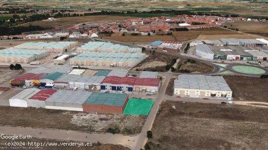 Venta de parcela industrial de 694 m2 en P.I Santovenia de Pisuerga-Valladolid - VALLADOLID