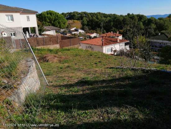 Terreno urbano de 512 m2 en Can Bonastre (Piera) - BARCELONA 