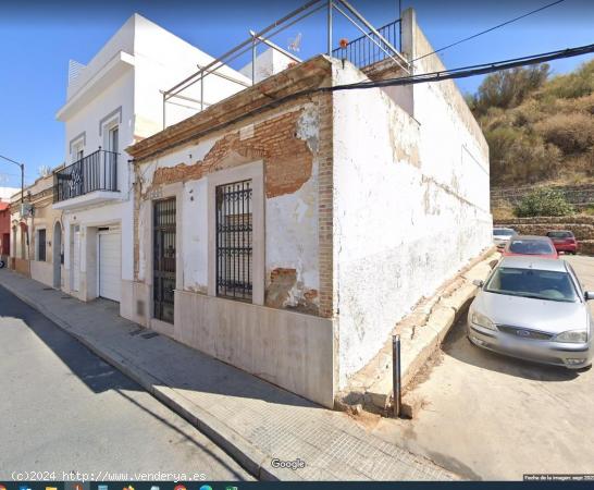  Casa en venta en calle Pérez Galdos, 102, Huelva, Huelva - HUELVA 