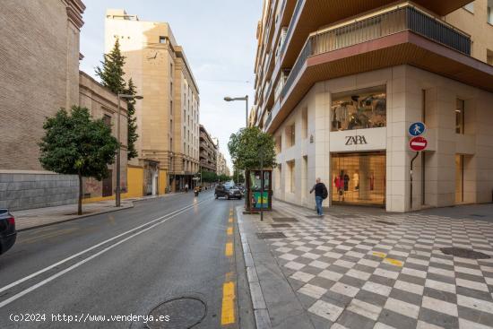  Se alquilan habitaciones en el centro de Granada - GRANADA 