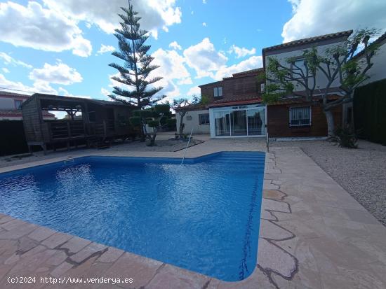  Bonito chalet con piscina y jardín a 900 mts de las playas en L'Ametlla de Mar - TARRAGONA 