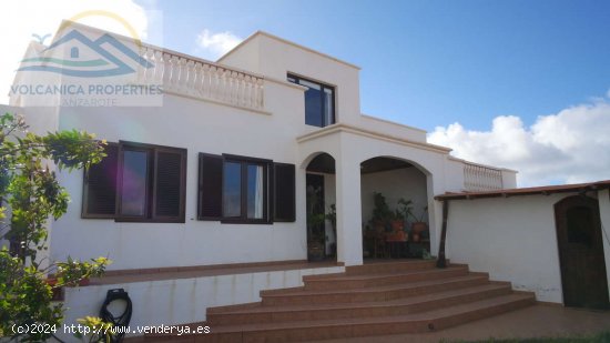  (Ref.360965) Casa independiente en zona rural con vistas a El Risco del Famara - Tinajo 