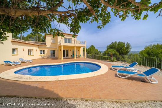  Villa con Vistas al Mar y Piscina en Benimeit, Moraira - ALICANTE 