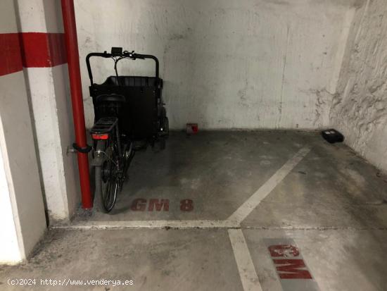  Parking para 2 motos - BARCELONA 