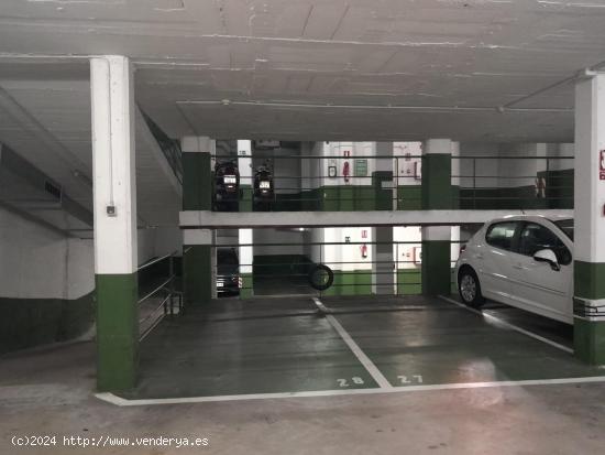  Pl. de parking disponibles en C/Buenos Aires (Hospitalet) - BARCELONA 