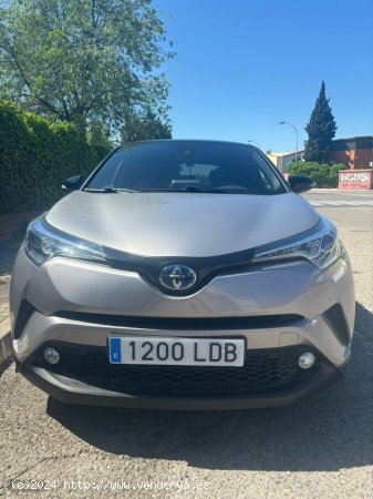  Toyota C-HR 1.8 140H Advance de 2019 con 103.000 Km por 19.200 EUR. en Madrid 