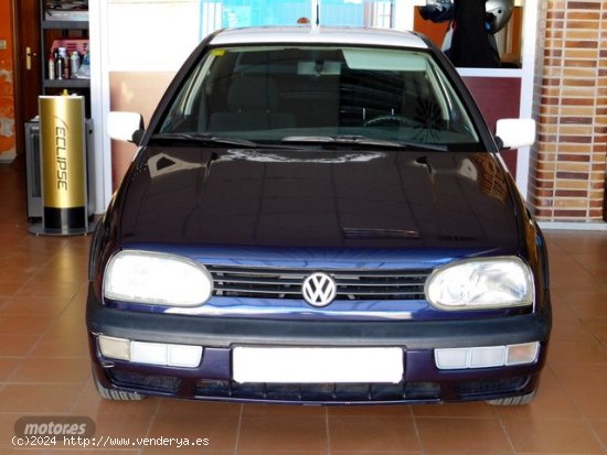  Volkswagen Golf 1.9TDI de 1995 con 160.000 Km por 4.900 EUR. en Asturias 