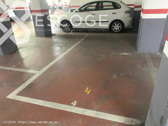  Plaza de parking en alquiler en la Nova Eixample Esquerra - BARCELONA 