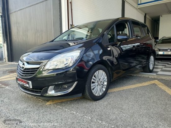  Opel Meriva 1.6cdti ecoFLEX selective de 2014 con 199.000 Km por 7.450 EUR. en Navarra 